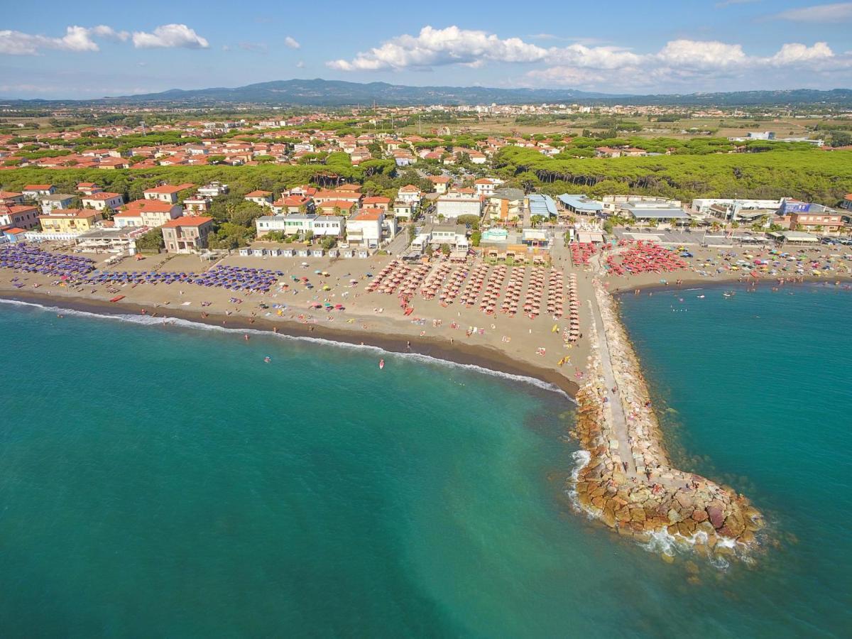 Hotel Il Settebello Marina di Cecina Exterior photo